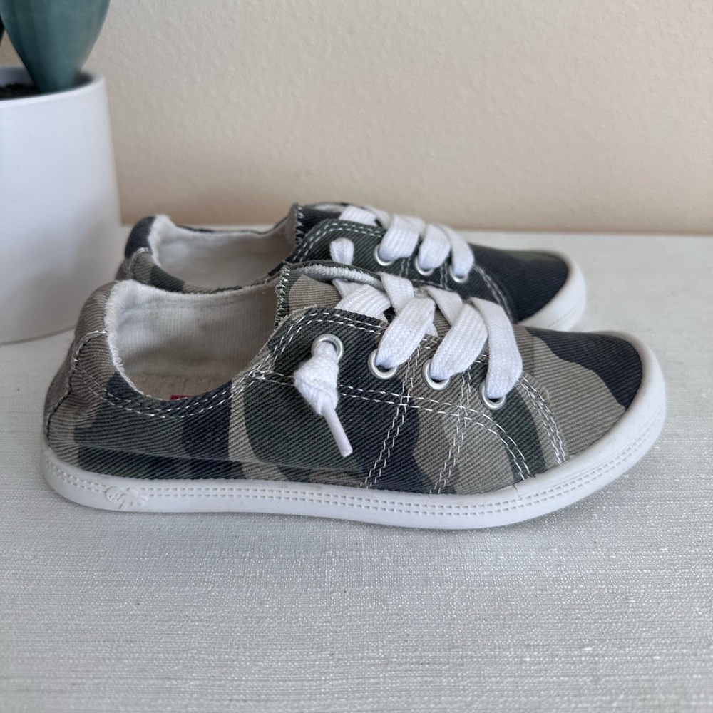 New POP GirlsKid Highbar Green Camouflage Canvas Lace Up Sneakers Kids 13M